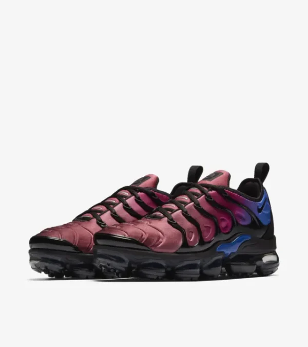 Nike Air Vapor Max Plus  "Black Team Red Hyper Violet"